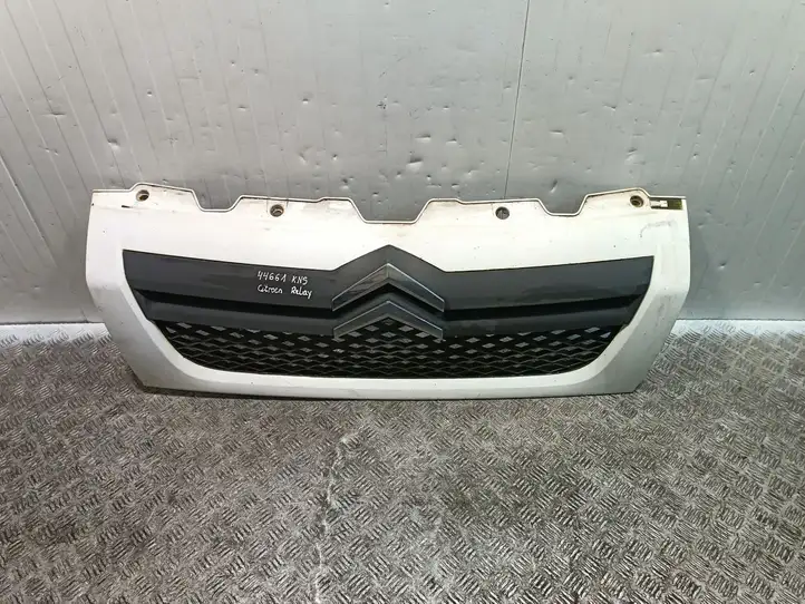 Citroen Relay III (2007 - 2014) 1308069070 Верхняя решетка радиатора — фото 1