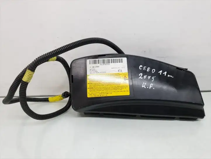 Kia Ceed (2010 - 2012) 607792800E Подушка безопасности сиденья — фото 1