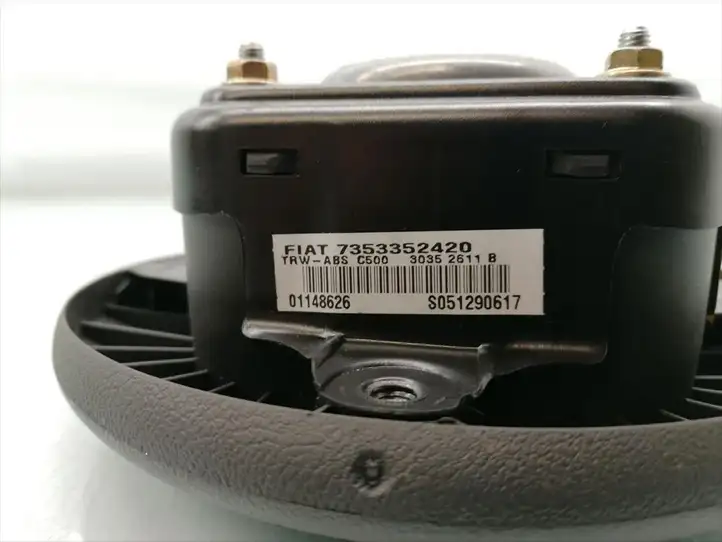Fiat Punto (188) (1999 - 2010) 7353352420 Подушка безопасности руля — фото 4