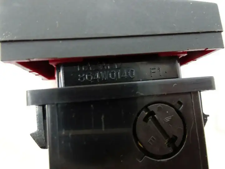 Hyundai Santa Fe (2009 - 2012) 864W0140 Включатель аварийных фонарей — фото 4