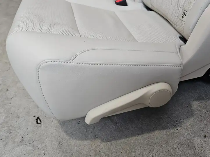 Lexus RX 450H (2019 - ) Комплект салона — фото 2