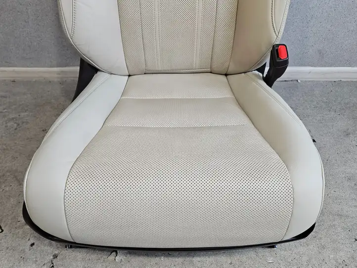 Lexus RX 450H (2019 - ) Комплект салона — фото 10