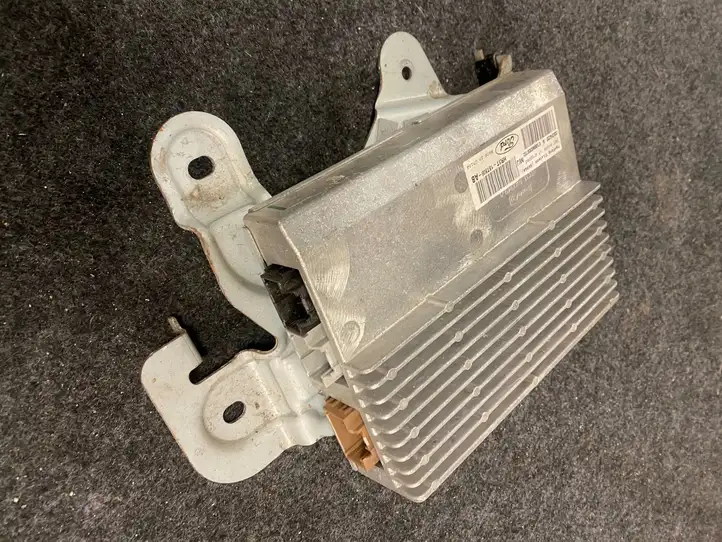 Ford Mustang VI (2015 - ) HR3T18T806AB Усилитель звука — фото 3