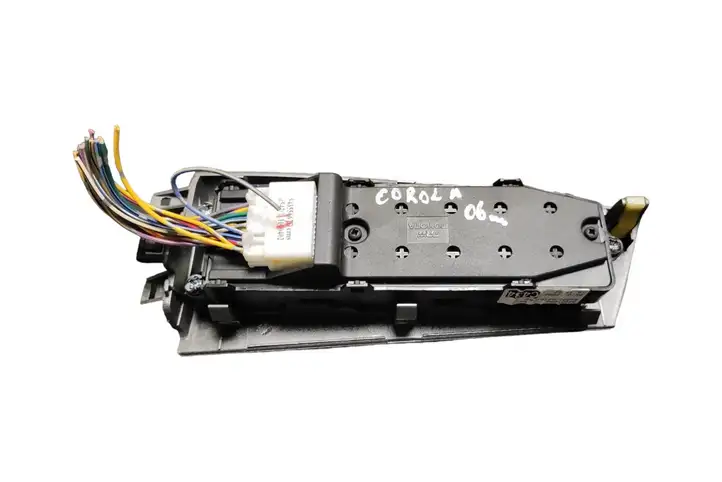 Toyota Corolla E120 E130 (2004 - 2007) 8480202251B0 Кнопка стеклоподъемников — фото 2