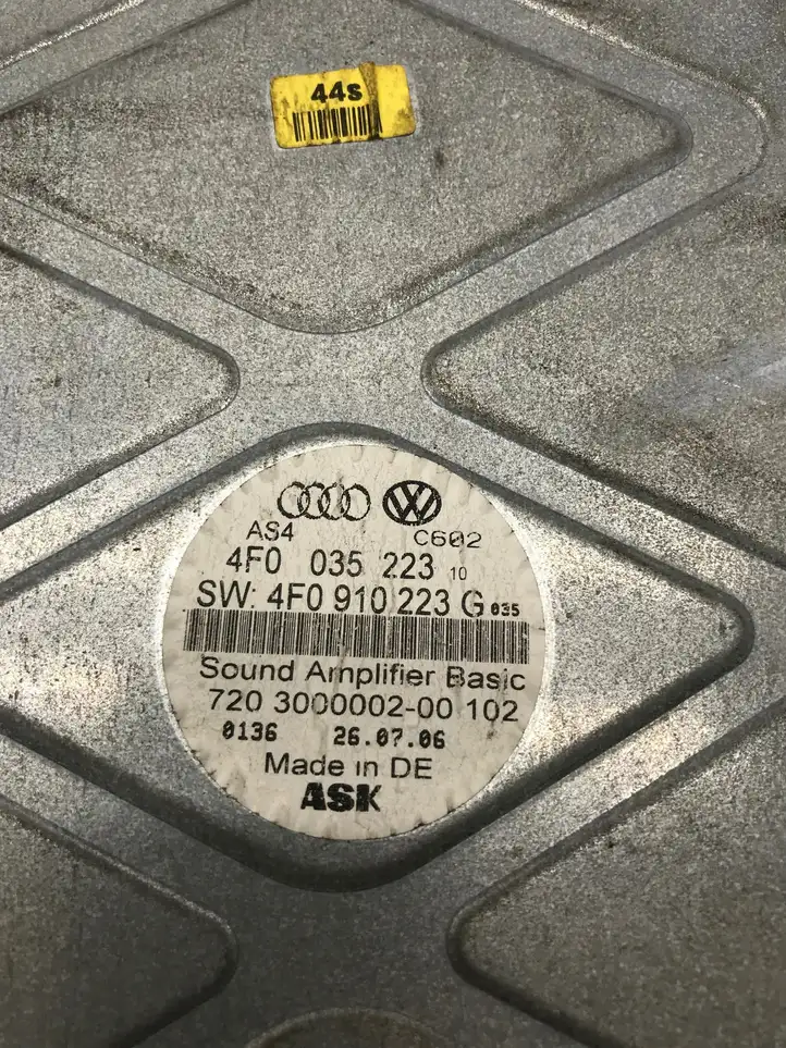 Audi A6 S6 C6 4F (2004 - 2008) 4F0035223 Усилитель звука — фото 5