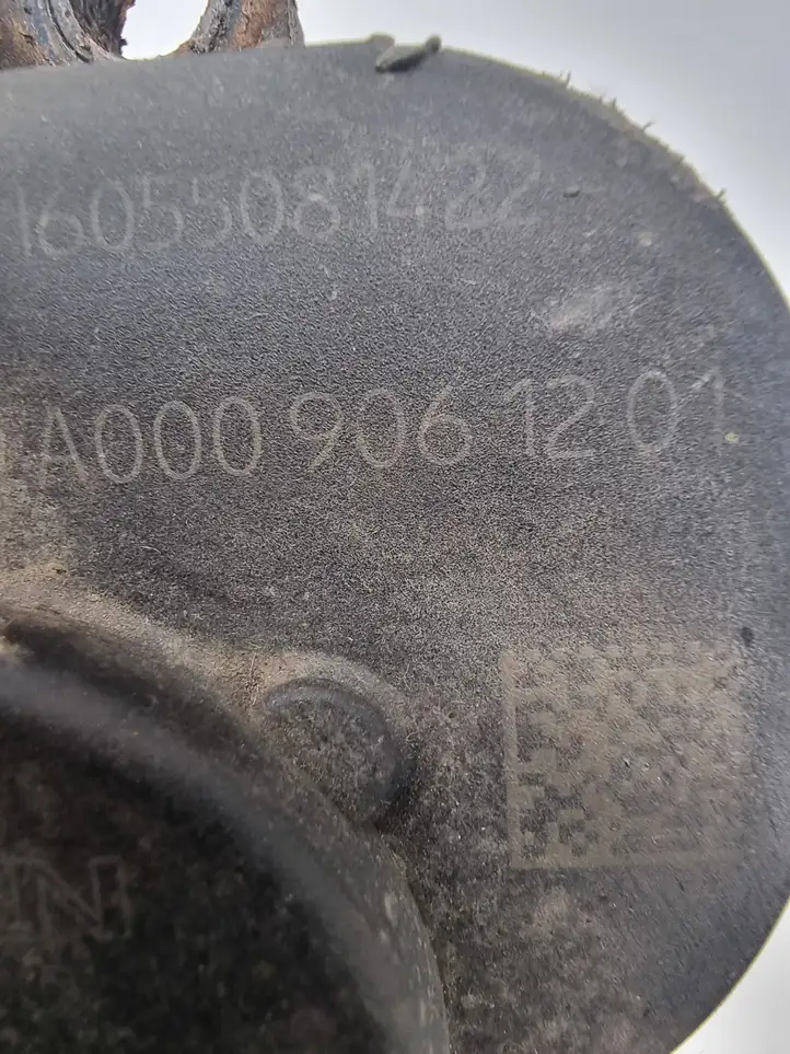 Mercedes-Benz CLA C117,X117,W117 (2013 - 2019) A0009061201 Другая деталь (детали) коллектора выброса — фото 5