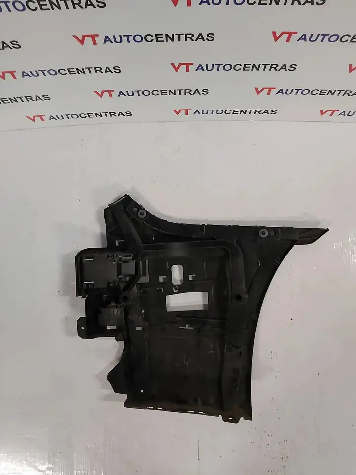 BMW 5 G30 G31 (2016 - ) 21754011 Кронштейн угловой части бампера — фото 2