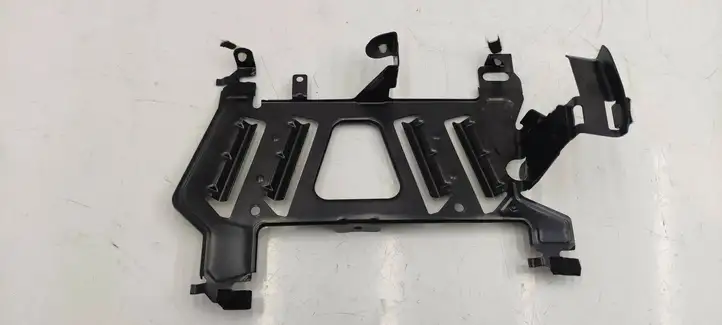 BMW 3 F30 F35 F31 (2012 - 2018) 9313776 Кронштейн усилителя звука — фото 2
