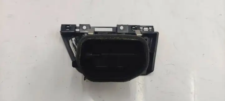 BMW 3 F30 F35 F31 (2012 - 2018) 9218550 Центральный воздушный дефлектор — фото 5