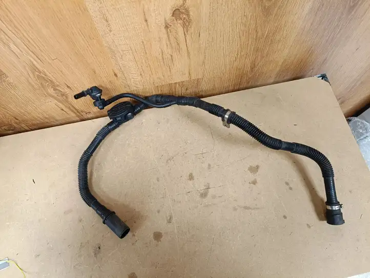 Mercedes-Benz GLC X253/C253 (2015 - )  A2740180521 Датчик сапуна