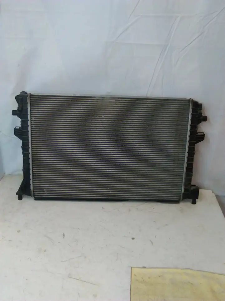 Audi A3/S3 8V (2012 - 2016) Радиатор охлаждающей жидкости двигателя — фото 4