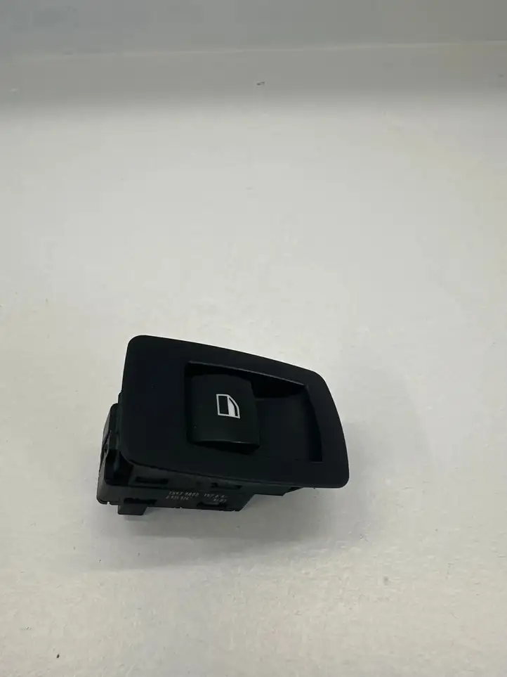 BMW 3 E90 E91 (2005 - 2012) 6945874 Кнопка стеклоподъемников — фото 1