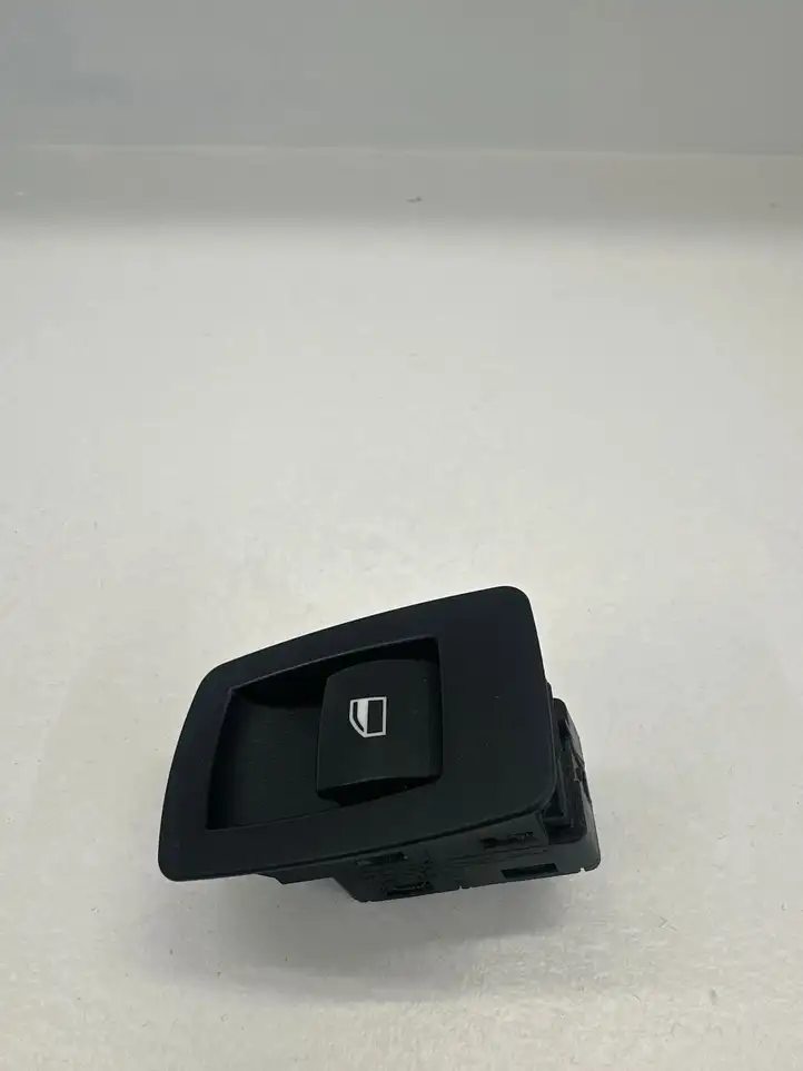BMW 3 E90 E91 (2005 - 2012) 6945874 Кнопка стеклоподъемников — фото 3