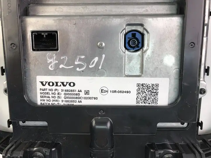 Volvo XC90 (2014 - 2019) 31682851AA Дисплей / маленький экран — фото 3