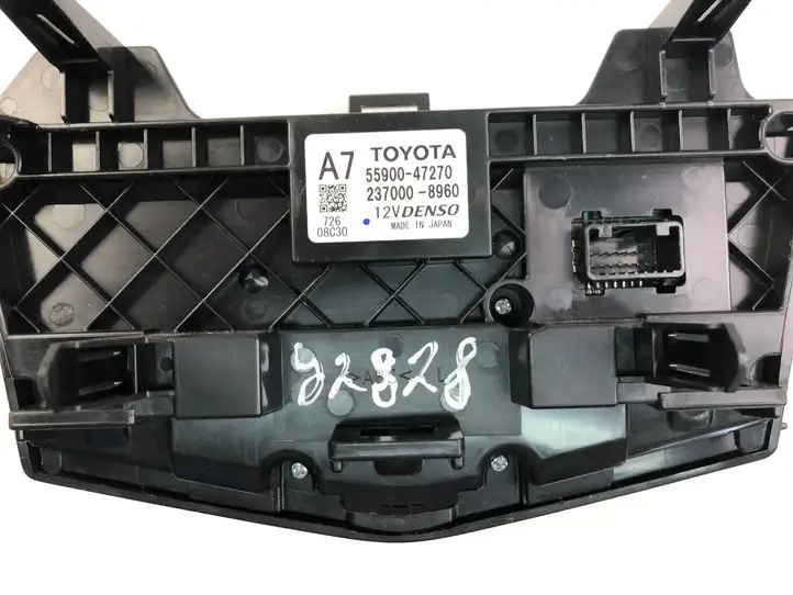 Toyota Prius (XW50) (2015 - ) 5590047270 Управление климат контролем — фото 3