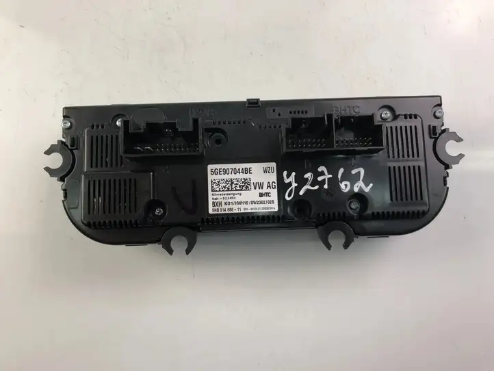 Volkswagen PASSAT B8 (2015 - ) 5GE907044BE Управление климат контролем — фото 4