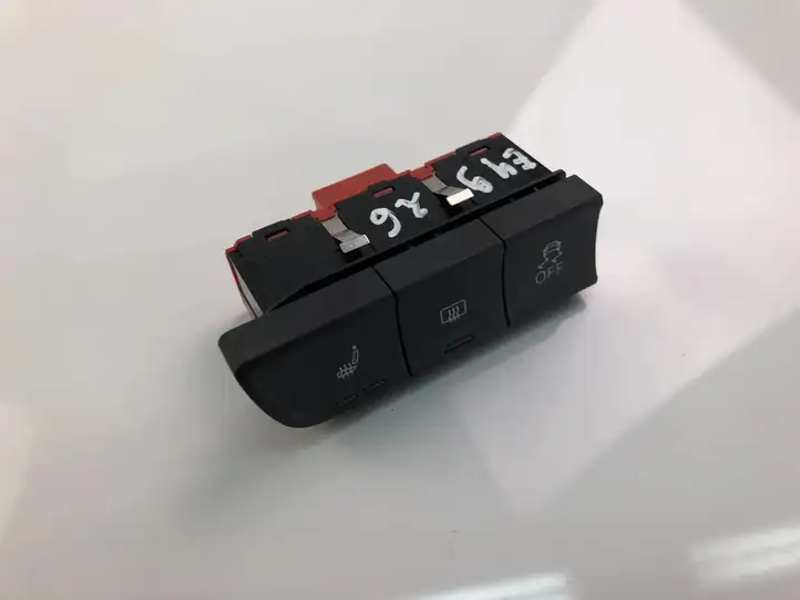 Audi S1 (2014 - 2019) 8X0959673A Другие включатели / ручки/ переключатели — фото 1