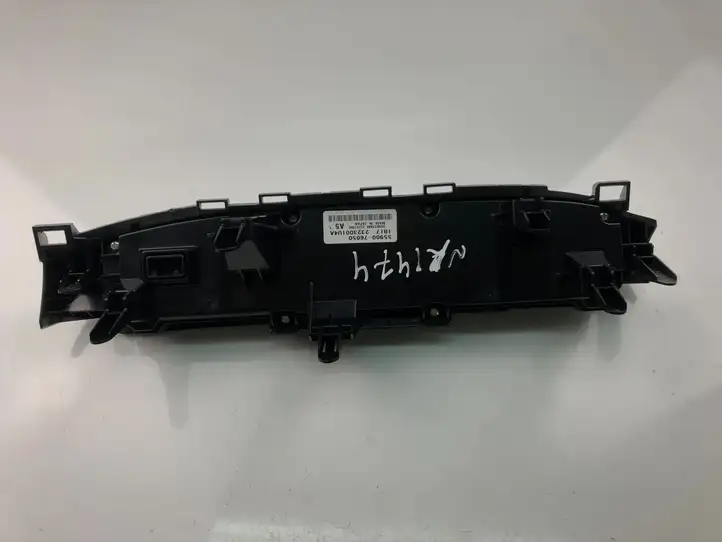 Lexus IS III XE30 (2010 - 2013) 5590076050 Управление климат контролем — фото 4