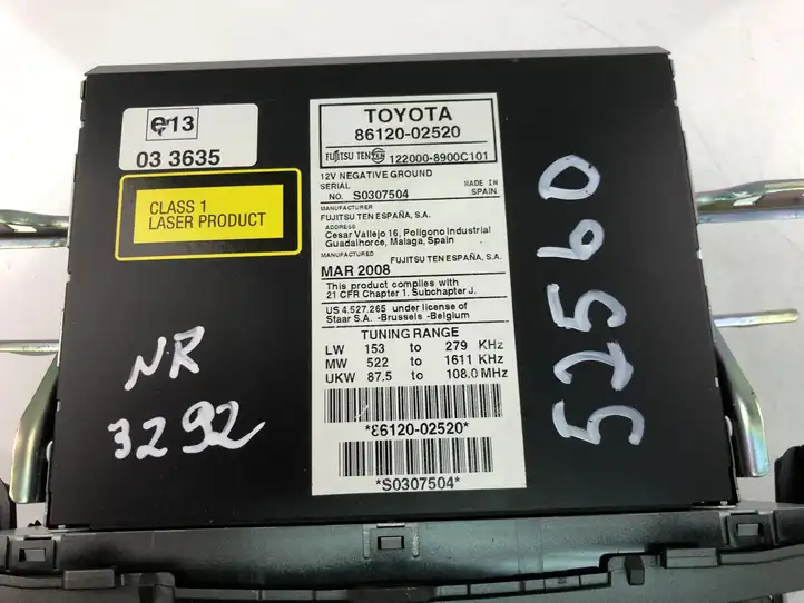 Toyota Auris 150 (2006 - 2012) 8612002520 Магнитола / мультимедийная система — фото 3