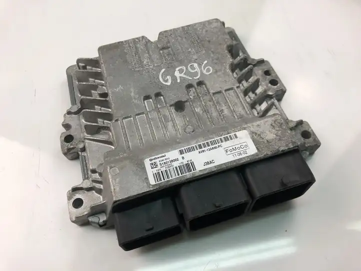 Mazda 3 II (2011 - 2013) AV6112A650PC Блок управления двигателем (ECU) — фото 1