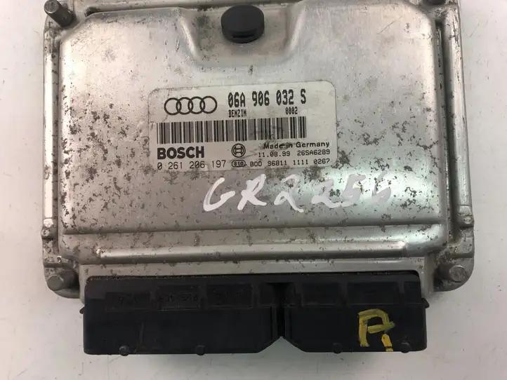 Audi A3/S3 8L (2000 - 2003) 06A906032S Блок управления двигателем (ECU) — фото 2