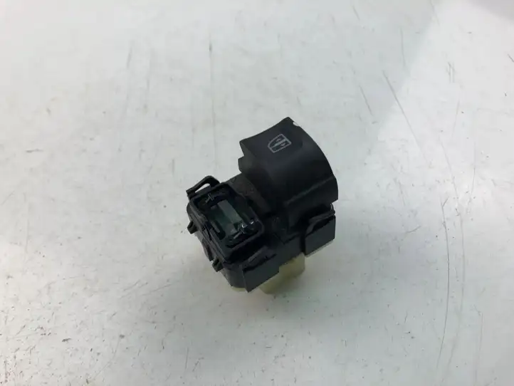 Renault Captur (2013 - 2020) 254118722R Кнопка стеклоподъемников — фото 1