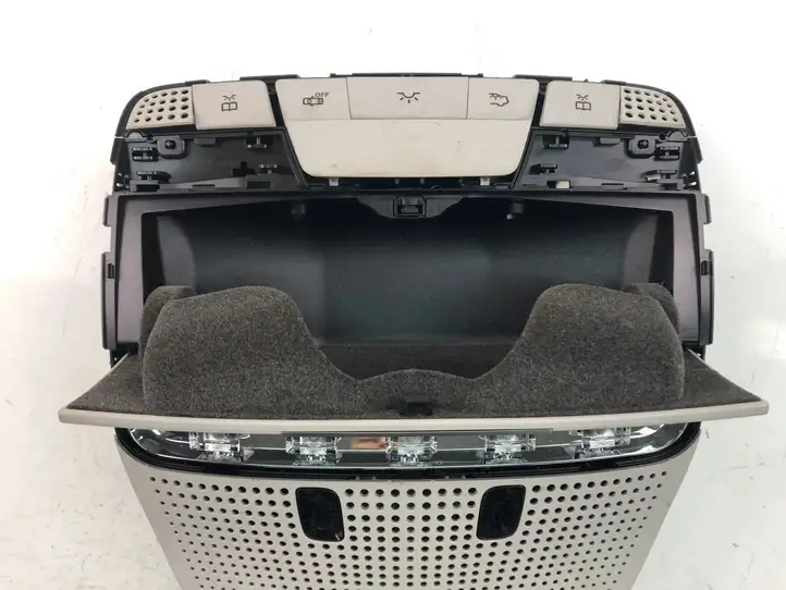 Mercedes-Benz C W205 (2014 - 2021) A0009067903 Передняя подсветка — фото 3