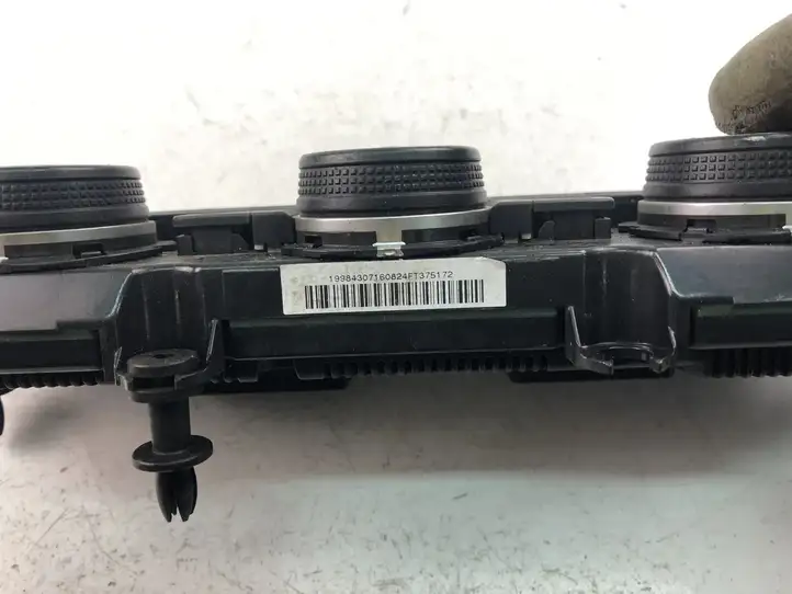 Volkswagen PASSAT B8 (2015 - ) 5GE907044AK Управление климат контролем — фото 3