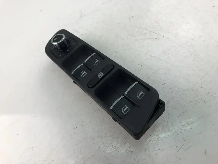 Kia Ceed (2012 - 2015) 93700CR020 Включатель фонарей — фото 5