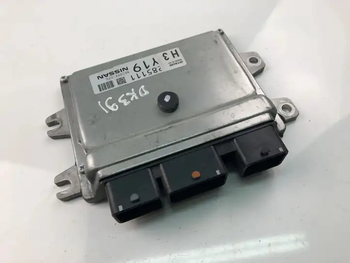 Nissan Juke I F15 (2010 - 2018) NEC999070 Блок управления двигателем (ECU) — фото 1