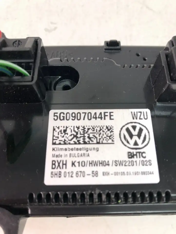 Volkswagen Golf VII (2013 - 2019) 5G0907044FE Управление климат контролем — фото 4