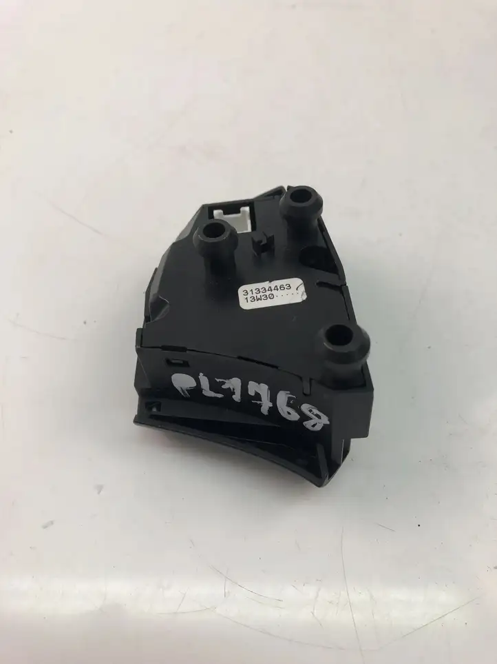 Volvo V60 (2013 - 2018) 31334463 Кнопки на рулевом колесе — фото 3