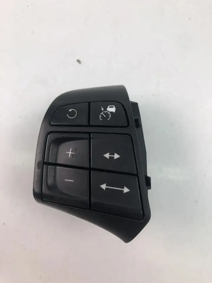 Volvo S60 (2013 - 2018) 31334458 Кнопки на рулевом колесе — фото 2