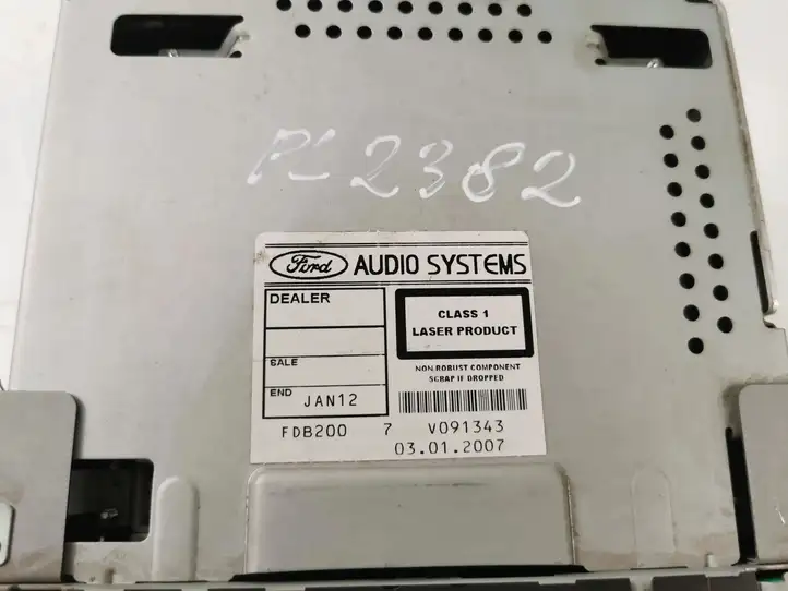 Ford Fiesta (2006 - 2008) 6S6118C815AH Магнитола / мультимедийная система — фото 3
