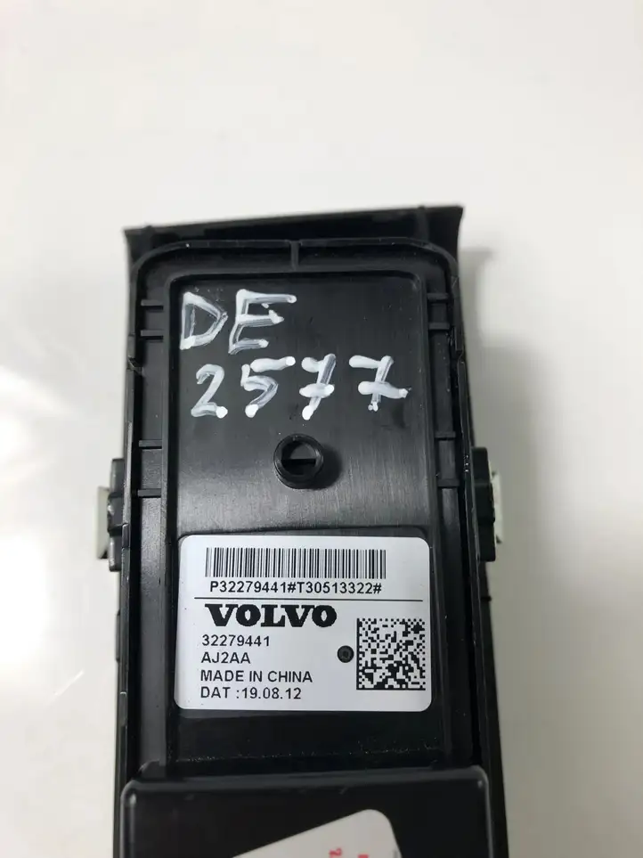 Volvo XC40 (2017 - ) 32279441 Кнопка стеклоподъемников — фото 3