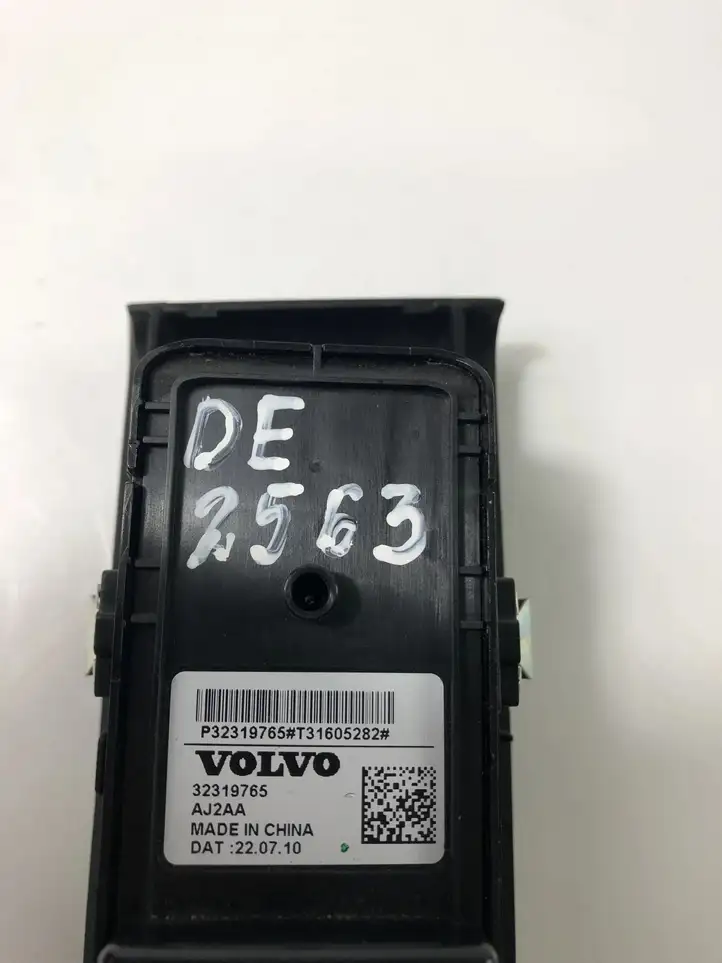 Volvo XC40 (2017 - ) 32319765 Кнопка стеклоподъемников — фото 3
