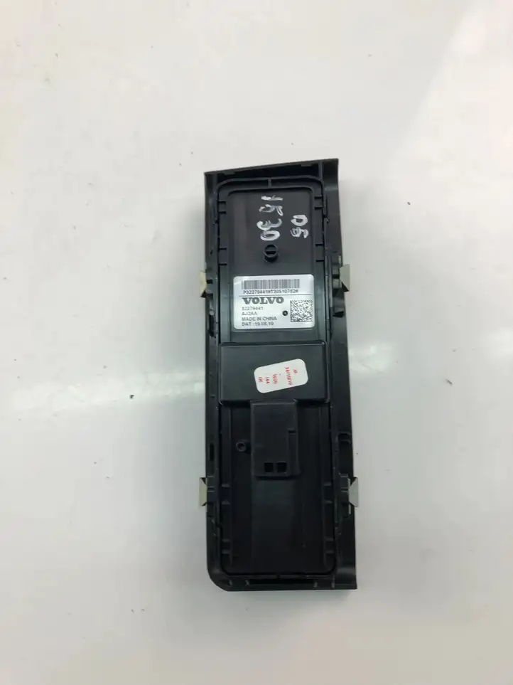 Volvo XC40 (2017 - ) 32279441 Кнопка стеклоподъемников — фото 4