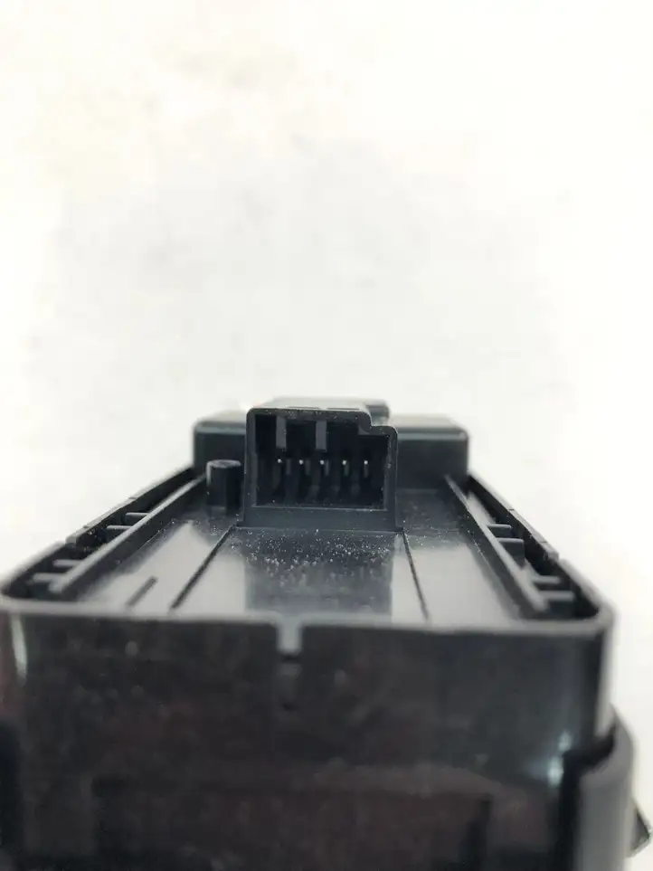 Volvo XC40 (2017 - ) 32279441 Кнопка стеклоподъемников — фото 3