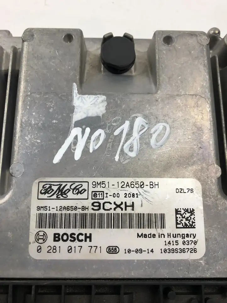 Ford Focus (2011 - 2015) 9M5112A650BH Блок управления двигателем (ECU) — фото 4