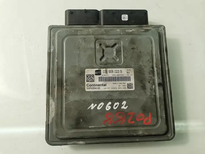 Seat Ibiza IV (6J,6P) (2008 - 2017) 03L906023S Блок управления двигателем (ECU) — фото 2