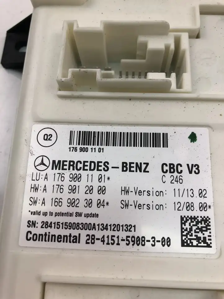 Mercedes-Benz A W176 (2012 - 2018) A1769001101 Блок монтирования реле — фото 4