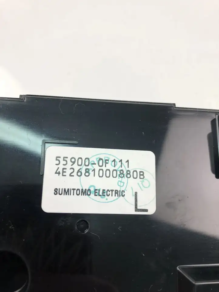 Toyota Verso (2012 - 2015) 559000F111 Блок управления климат-контролем — фото 4