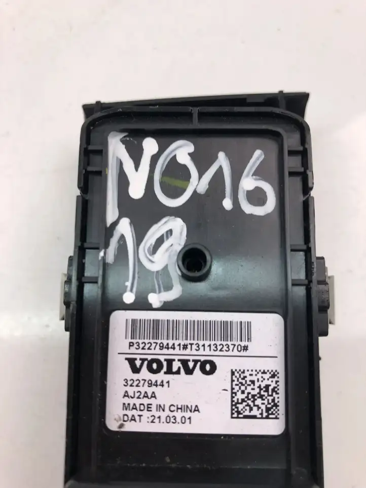 Volvo XC40 (2017 - ) 32279441 Кнопка стеклоподъемников — фото 4