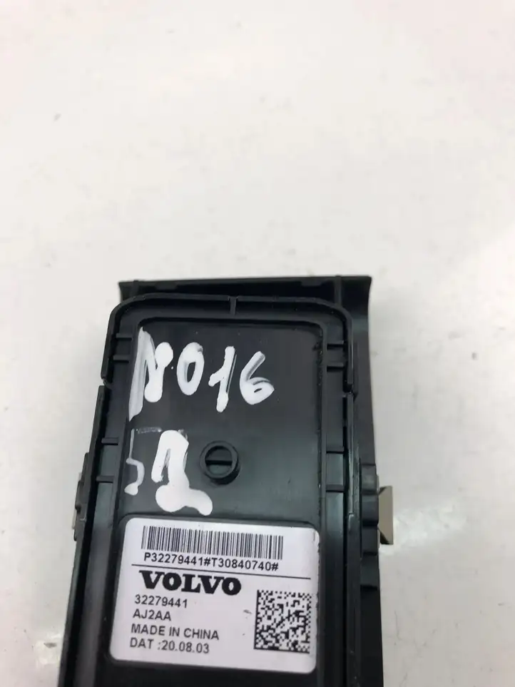 Volvo XC40 (2017 - ) 32279441 Кнопка стеклоподъемников — фото 4