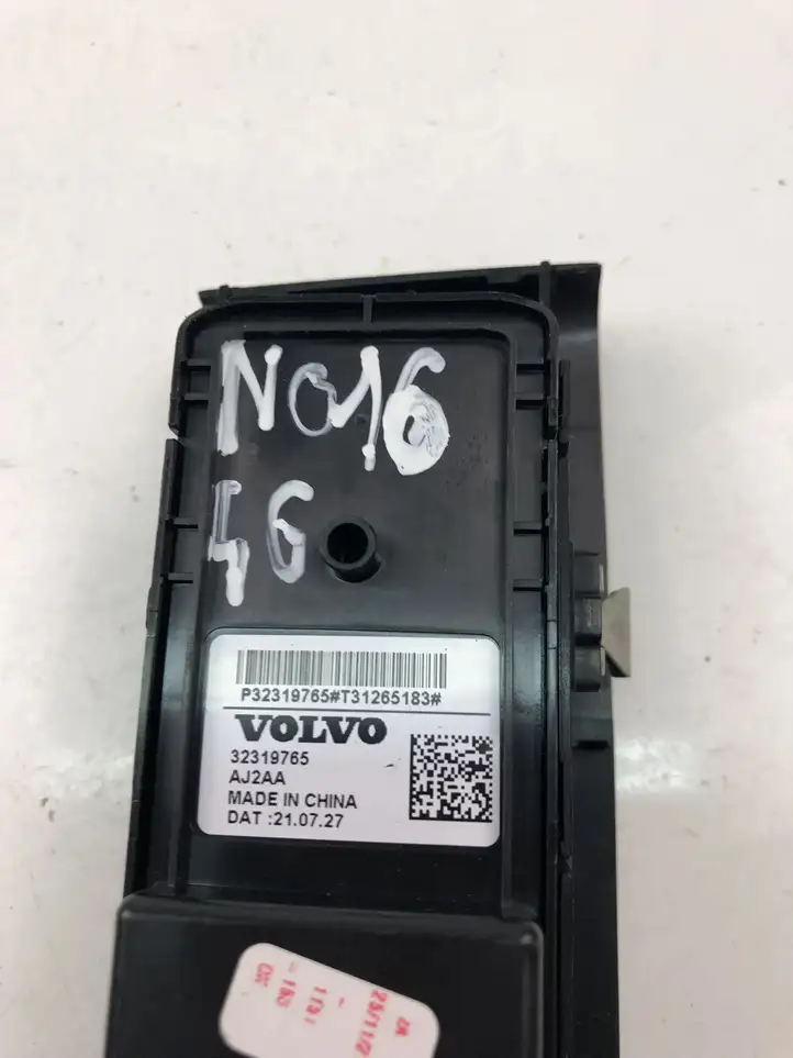 Volvo XC40 (2017 - ) 32319765 Кнопка стеклоподъемников — фото 4