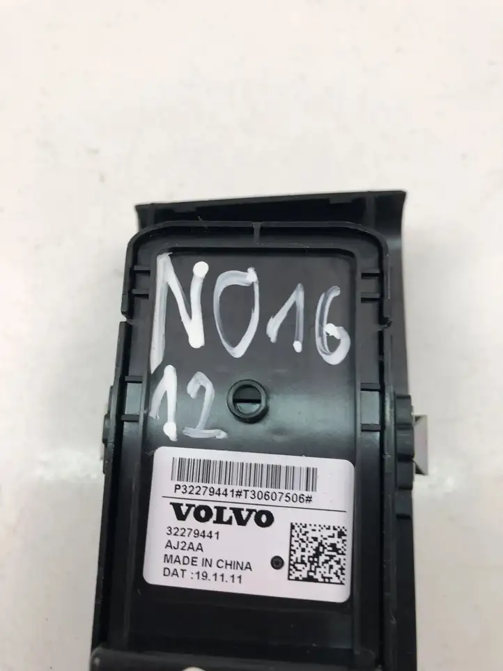 Volvo XC40 (2017 - ) 32279441 Кнопка стеклоподъемников — фото 4