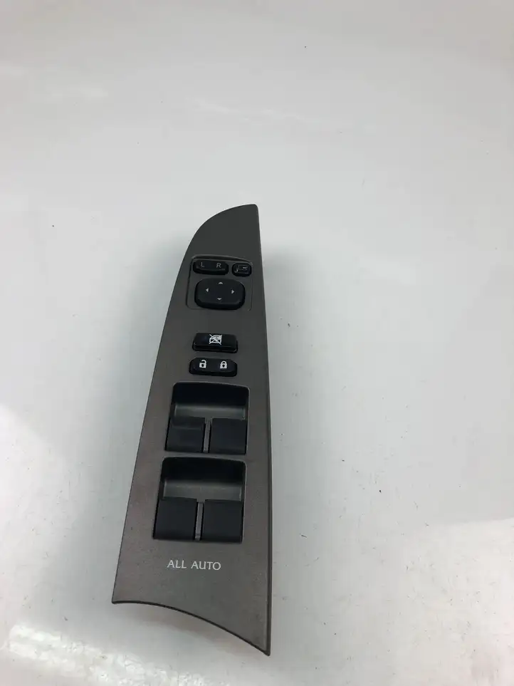 Lexus IS III XE30 (2013 - 2016) 8404053110 Кнопка стеклоподъемников — фото 2