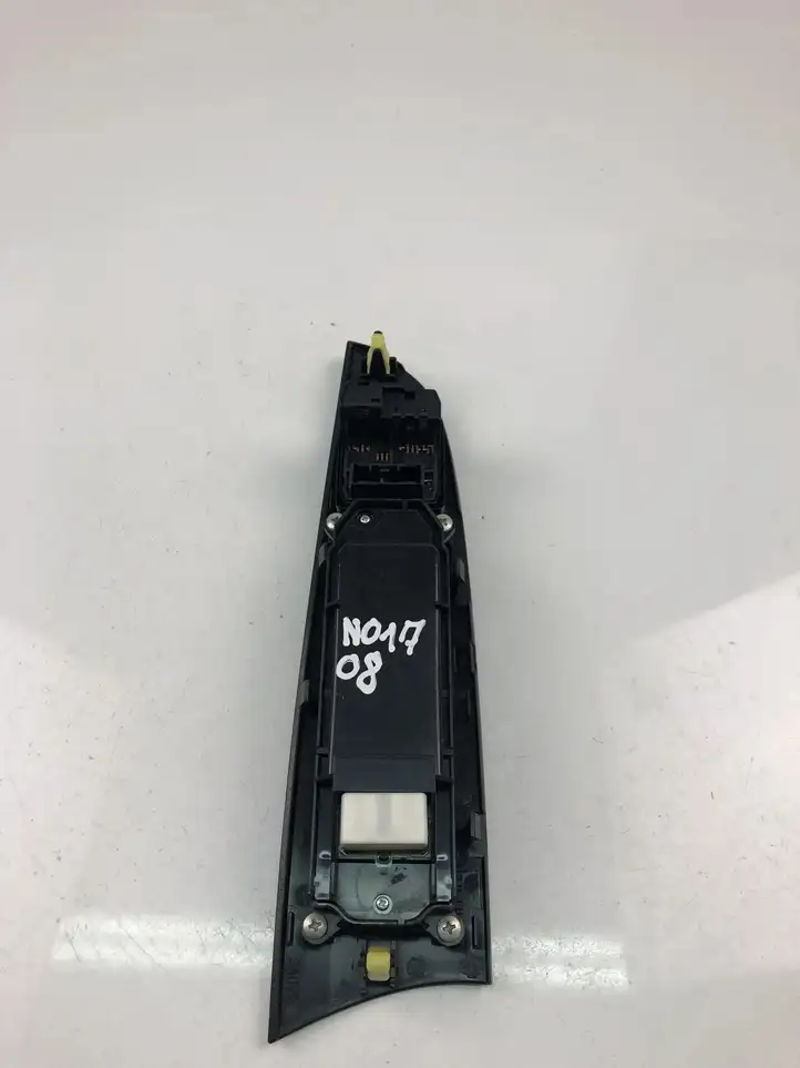 Lexus IS III XE30 (2013 - 2016) 8404053110 Кнопка стеклоподъемников — фото 3