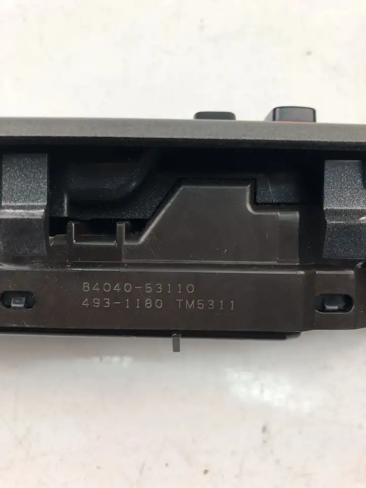 Lexus IS III XE30 (2013 - 2016) 8404053110 Кнопка стеклоподъемников — фото 4