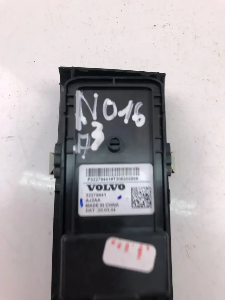 Volvo XC40 (2017 - ) 32279441 Кнопка стеклоподъемников — фото 3